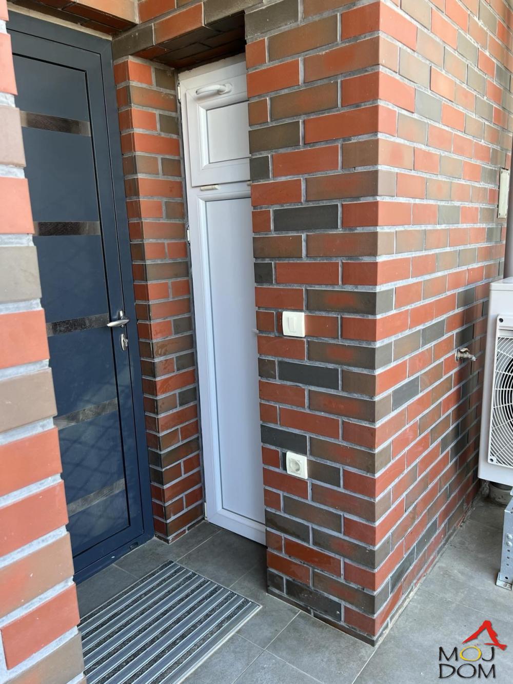 Slika 10 - Stan,PETROVARADIN,ALIBEGOVAC,kv: 73, € 191580, ID: 1030928