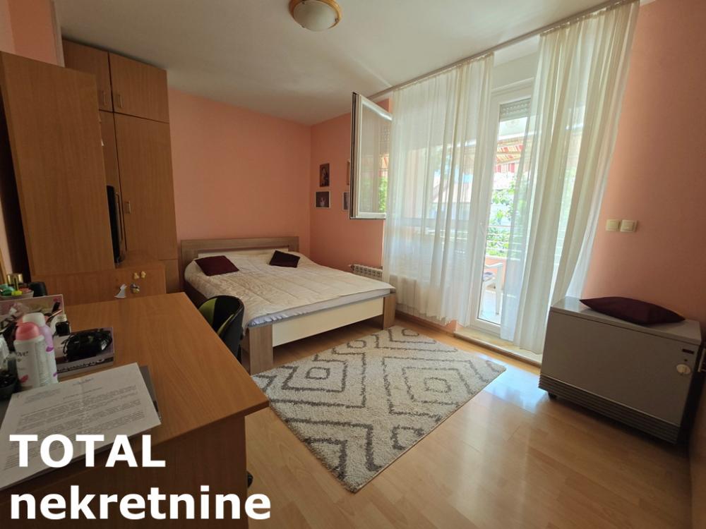 Slika 9 - Stan,NOVI SAD,LIPOV GAJ,kv: 69.00, € 135000, ID: 1101177