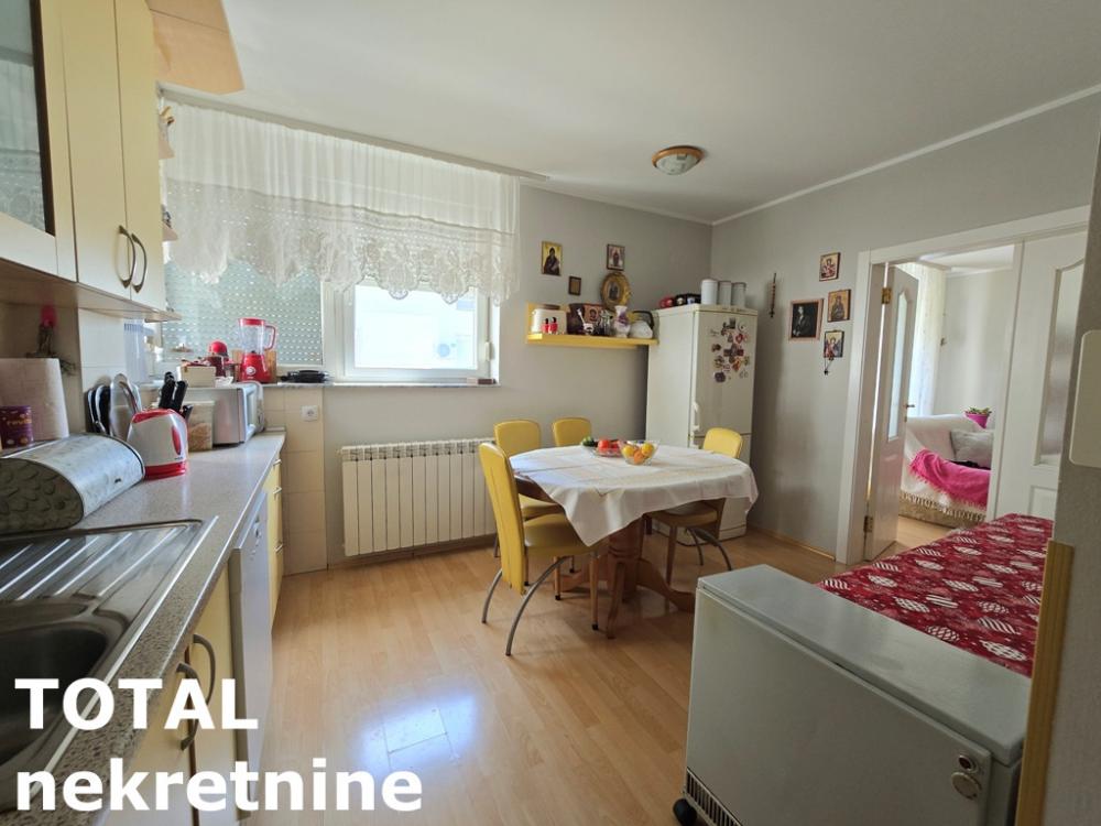 Slika 6 - Stan,NOVI SAD,LIPOV GAJ,kv: 69.00, € 135000, ID: 1101177