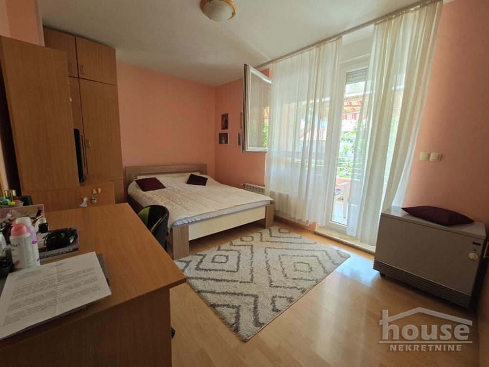 Slika 8 - Stan,NOVI SAD,LIPOV GAJ,kv: 69.00, € 140000, ID: 1064329