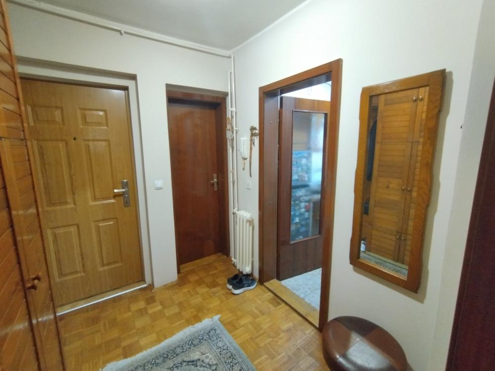 Slika 6 - Fantastičan troiposoban, Bulevar patrijarha Pavla!