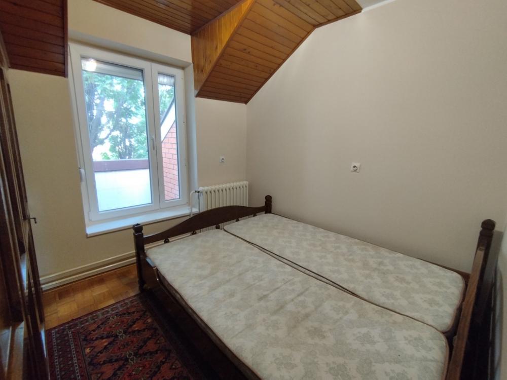 Slika 9 - Fantastičan troiposoban, Bulevar patrijarha Pavla!