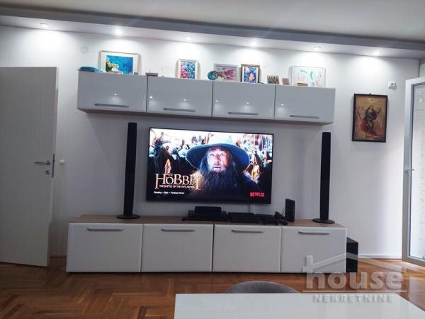 Slika 3 - Stan,NOVI SAD,CENTAR,kv: 78.00, € 200850, ID: 1055240