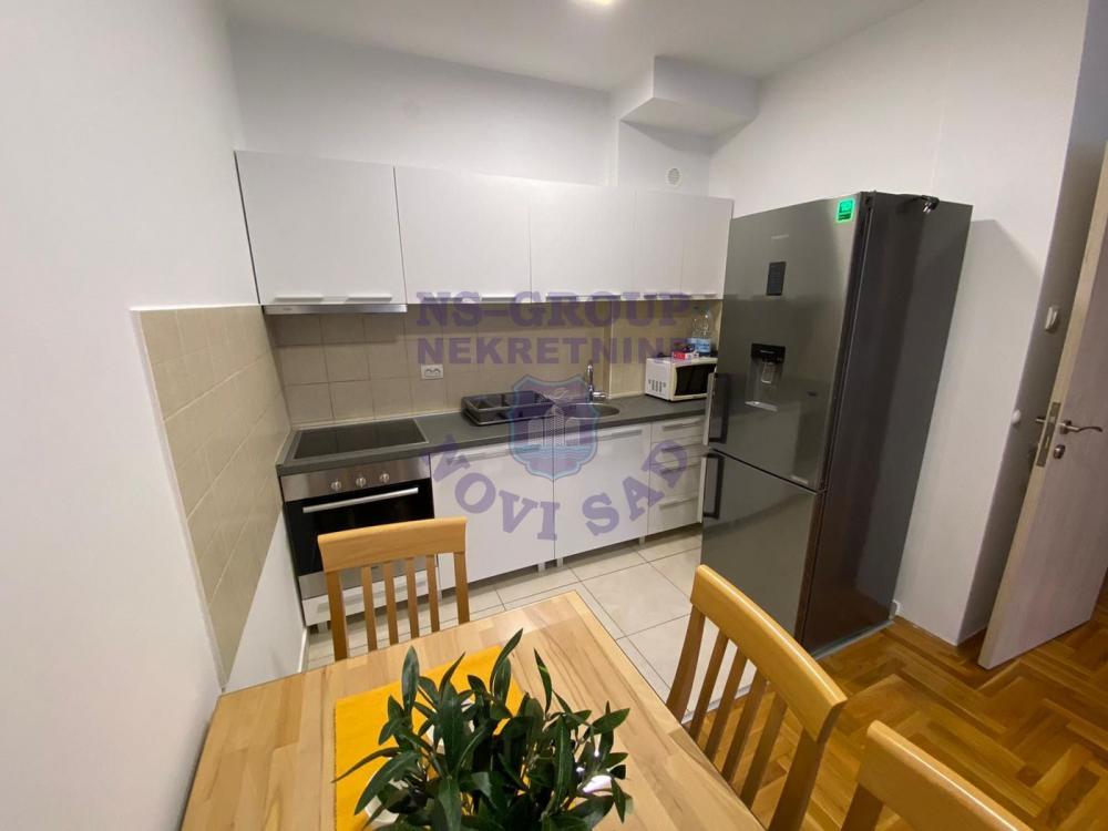 Slika 3 - Porodican stan u novogradnji!