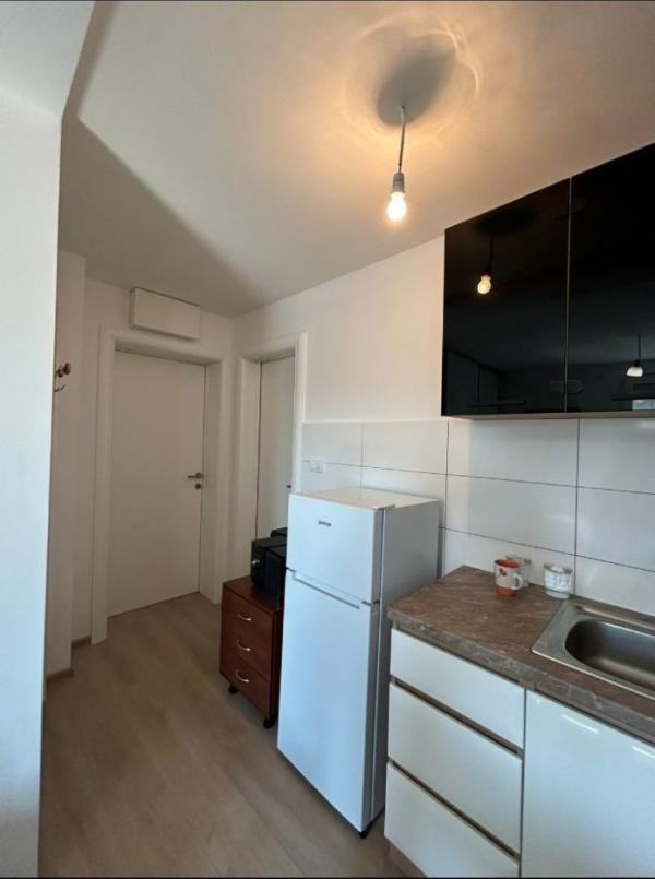 Slika 6 - Stan,NOVI SAD,PETROVARADIN,kv: 31.00, € 71000, ID: 1058728