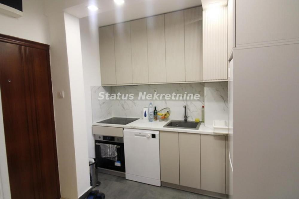 Slika 5 - Tatarsko Brdo-Porodičan stan na mirnoj lokaciji sa puno zelenila