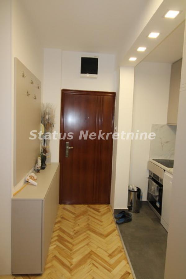 Slika 7 - Tatarsko Brdo-Porodičan stan na mirnoj lokaciji sa puno zelenila