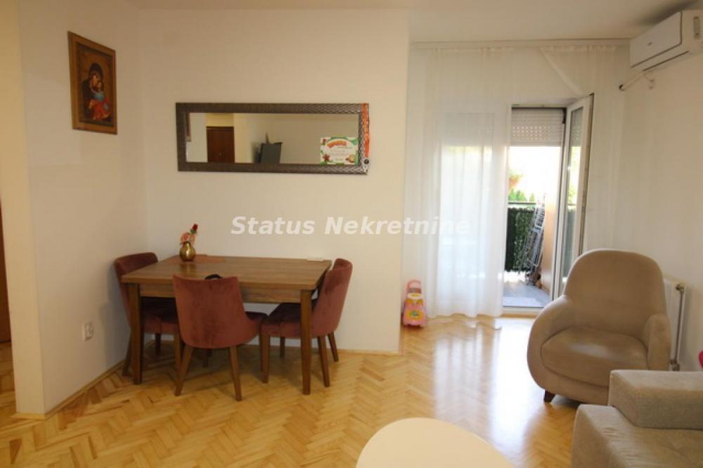 Slika 11 - Tatarsko Brdo-Porodičan stan na mirnoj lokaciji sa puno zelenila