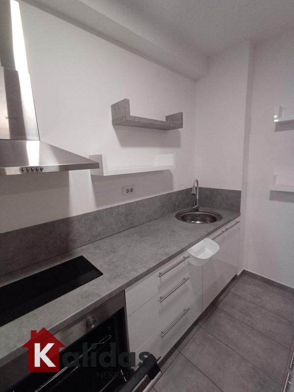 Slika 6 - Stan,NOVI SAD,SALAJKA,kv: 43, € 140000, ID: 1008007