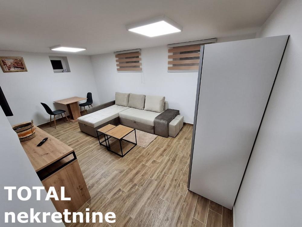 Glavna slika -Stan,PETROVARADIN,PETROVARADIN,kv: 29.00, € 61800, ID: 1101200