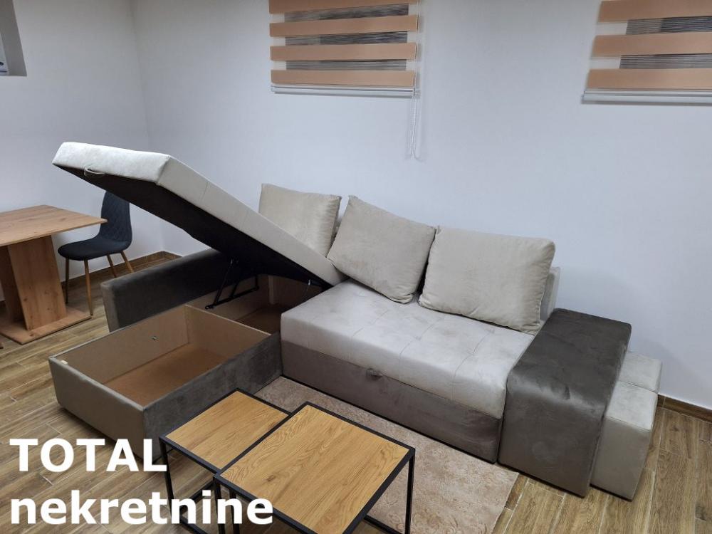 Slika 4 - Stan,PETROVARADIN,PETROVARADIN,kv: 29.00, € 61800, ID: 1101200