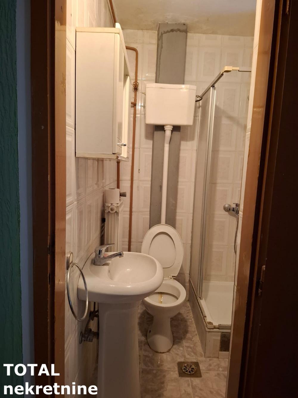 Slika 9 - Stan,NOVI SAD,STANICA,kv: 49.00, € 128750, ID: 1101165