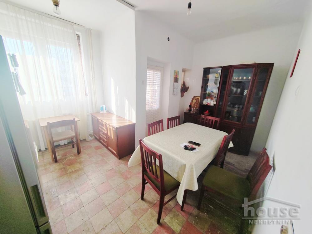 Glavna slika -Stan,NOVI SAD,KEJ,kv: 63.00, € 200000, ID: 1061116