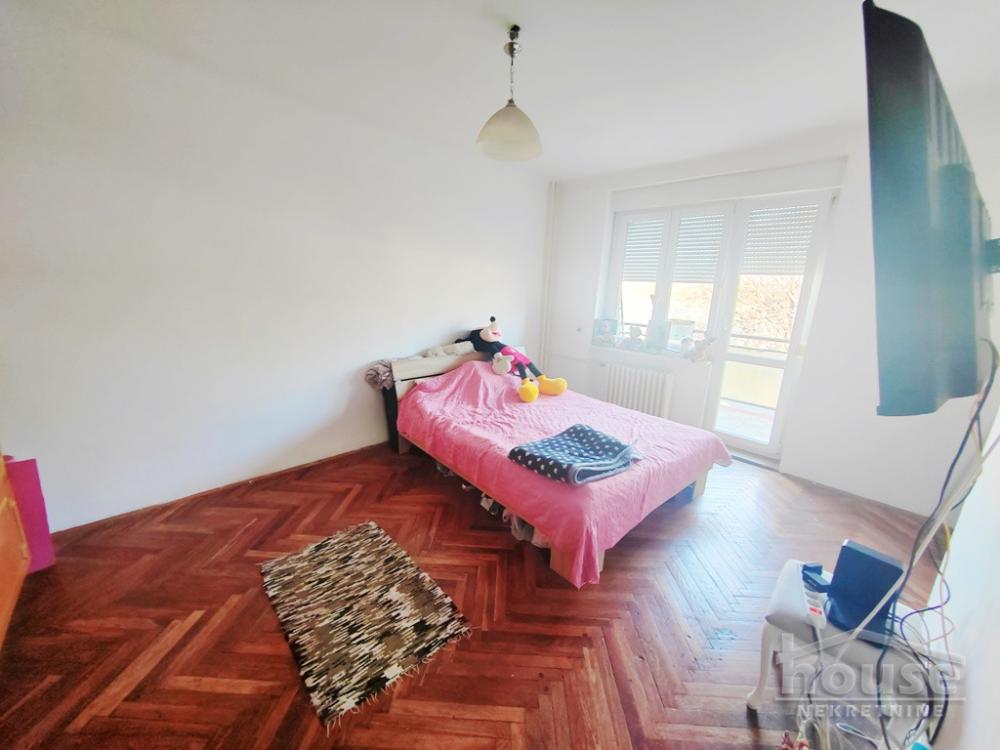 Slika 7 - Stan,NOVI SAD,KEJ,kv: 63.00, € 200000, ID: 1061116