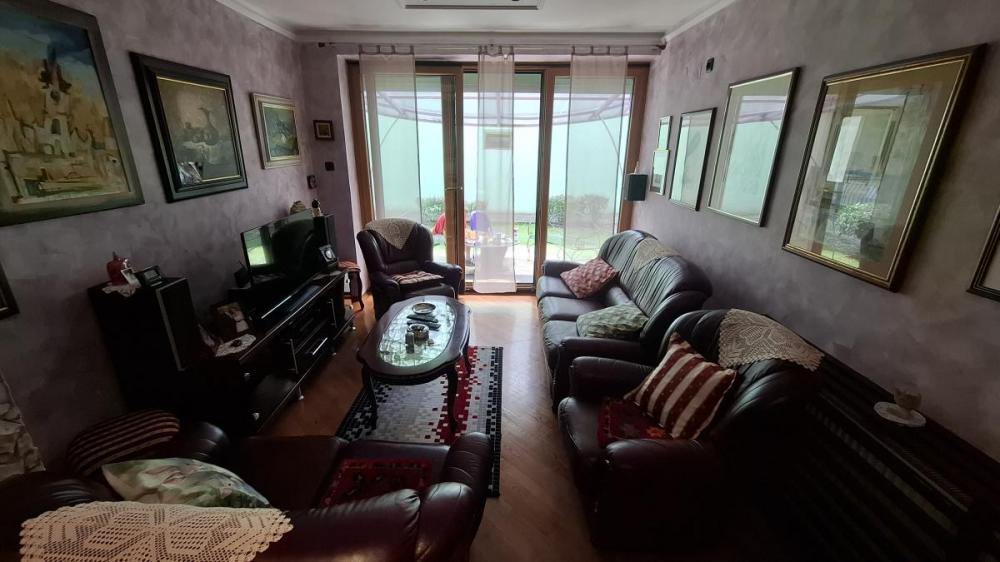 Slika 2 - Trosoban stan sa Garažom Grbavica