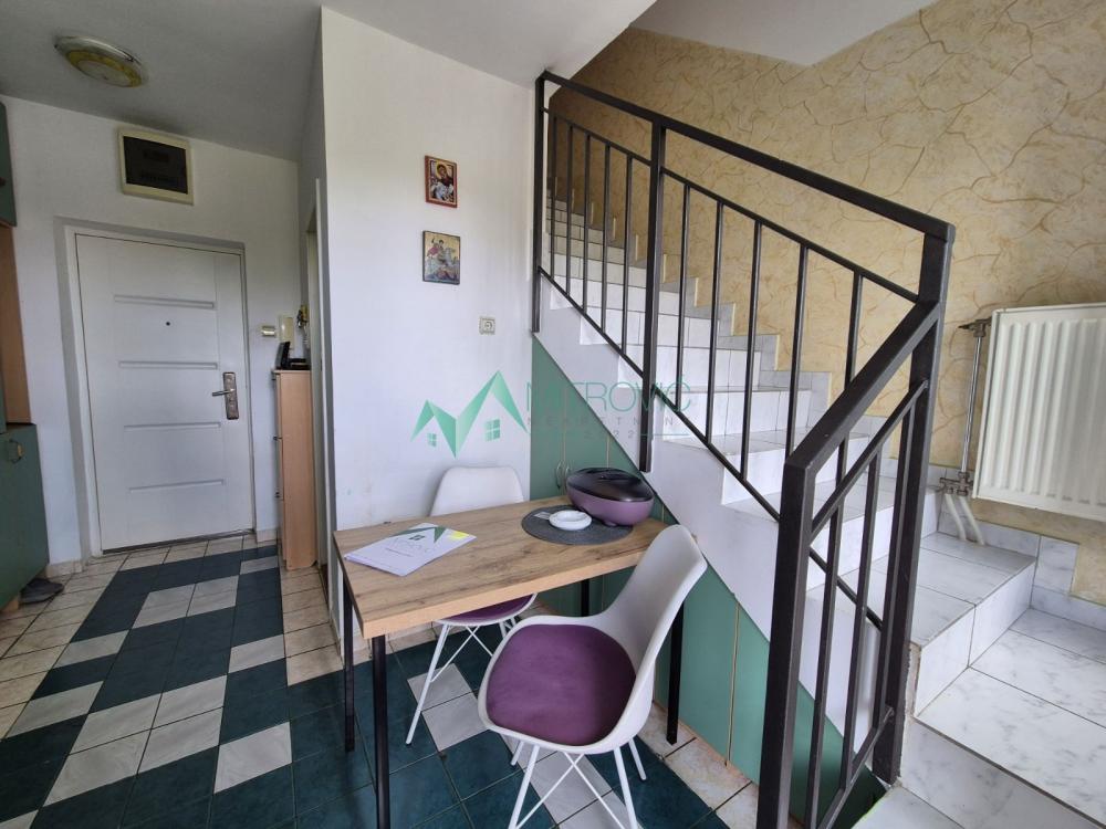 Slika 11 - Detelinara stara, Kornelija Stankovića - Četvorosoban stan na dva nivoa 85m2  