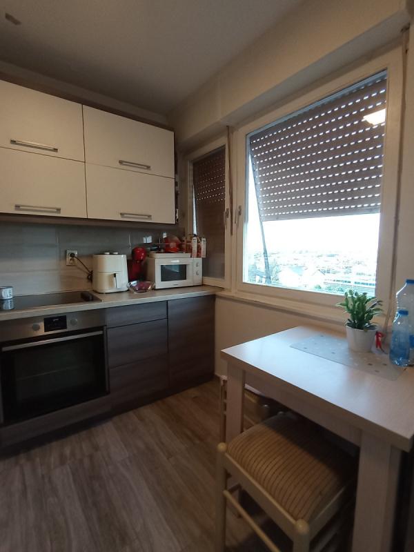 Slika 8 - Stan,NOVI SAD,BLOK 8,kv: 64.00, € 131840, ID: 1058742