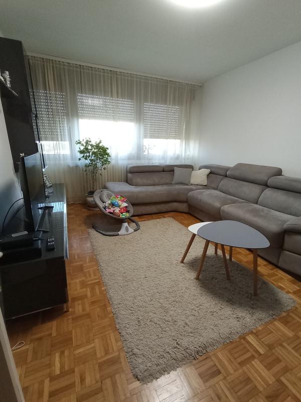 Slika 2 - Stan,NOVI SAD,BLOK 8,kv: 64.00, € 131840, ID: 1058742