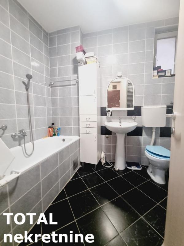 Slika 9 - Stan,NOVI SAD,PODBARA,kv: 39.00, € 111240, ID: 1098799