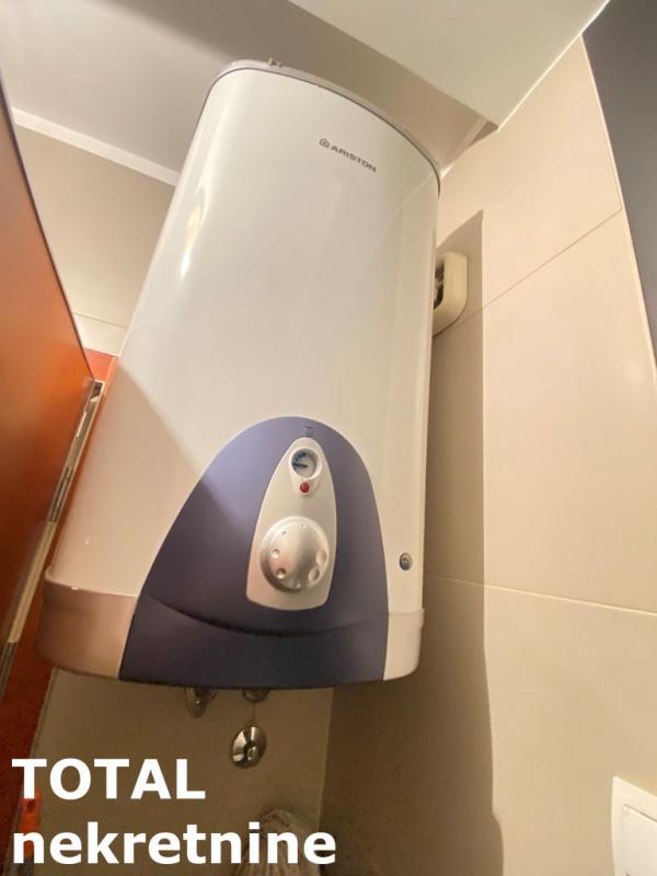 Slika 10 - Stan,NOVI SAD,CENTAR,kv: 40.00, € 123600, ID: 1097669