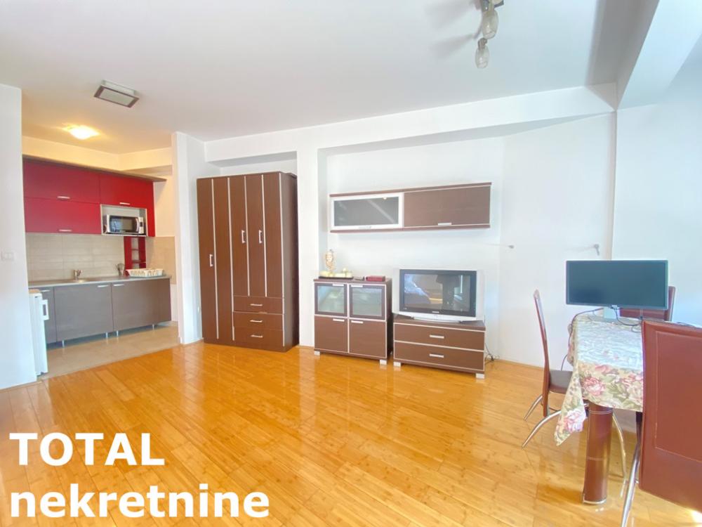 Slika 6 - Stan,NOVI SAD,CENTAR,kv: 40.00, € 123600, ID: 1097669