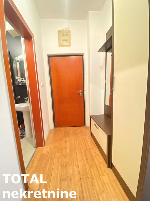 Slika 8 - Stan,NOVI SAD,CENTAR,kv: 40.00, € 123600, ID: 1097669