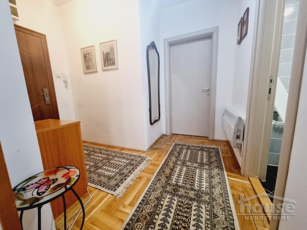 Slika 4 - Stan,NOVI SAD,PODBARA,kv: 39.00, € 111240, ID: 1061951