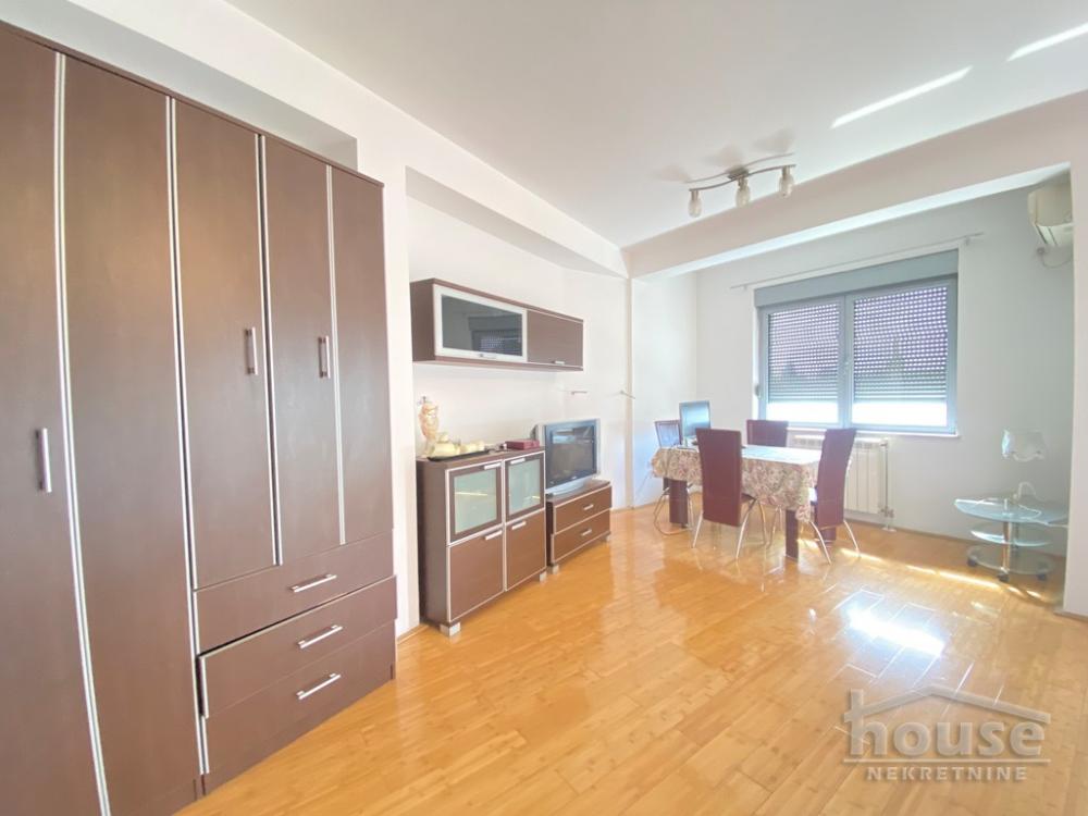 Slika 8 - Stan,NOVI SAD,CENTAR,kv: 40.00, € 123600, ID: 1060825