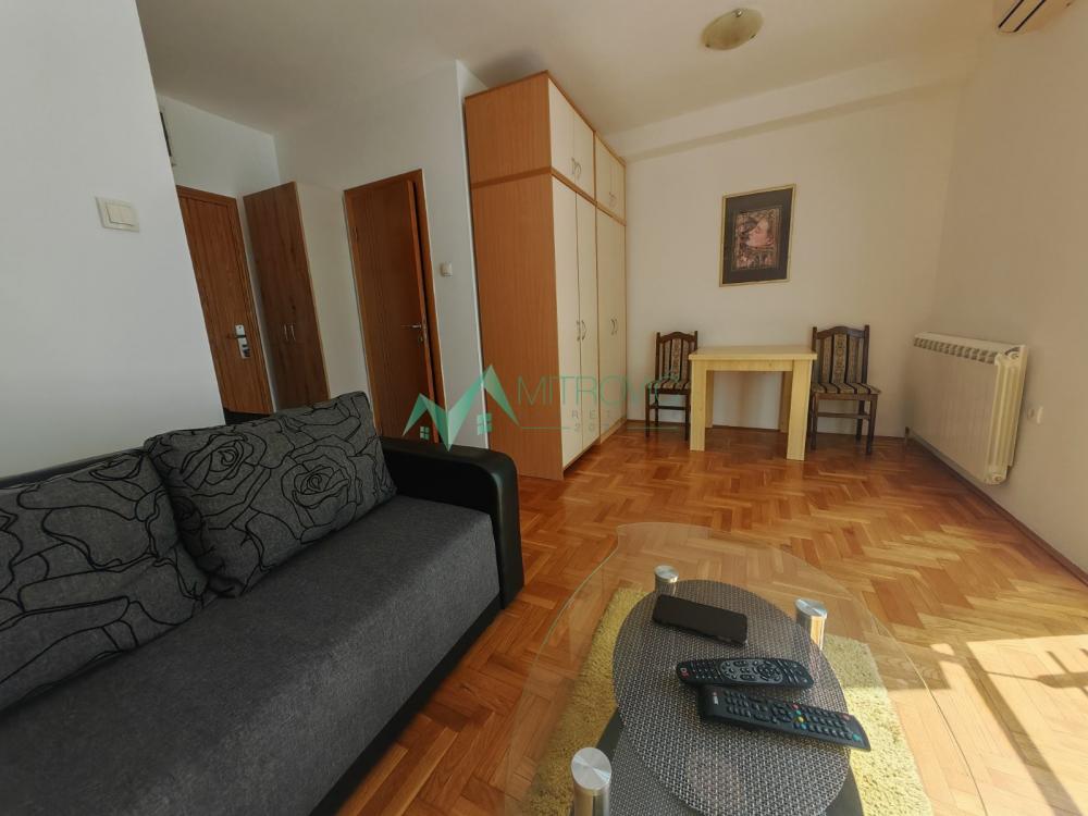 Slika 3 - Bulevar Evrope, 26m2. Namešten stan! 