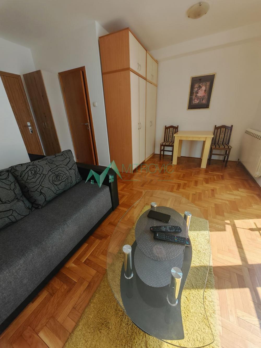 Slika 6 - Bulevar Evrope, 26m2. Namešten stan! 