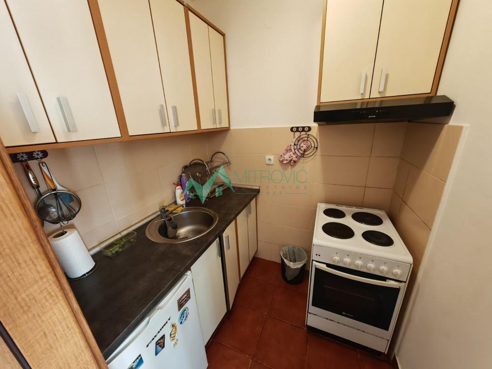 Slika 8 - Bulevar Evrope, 26m2. Namešten stan! 