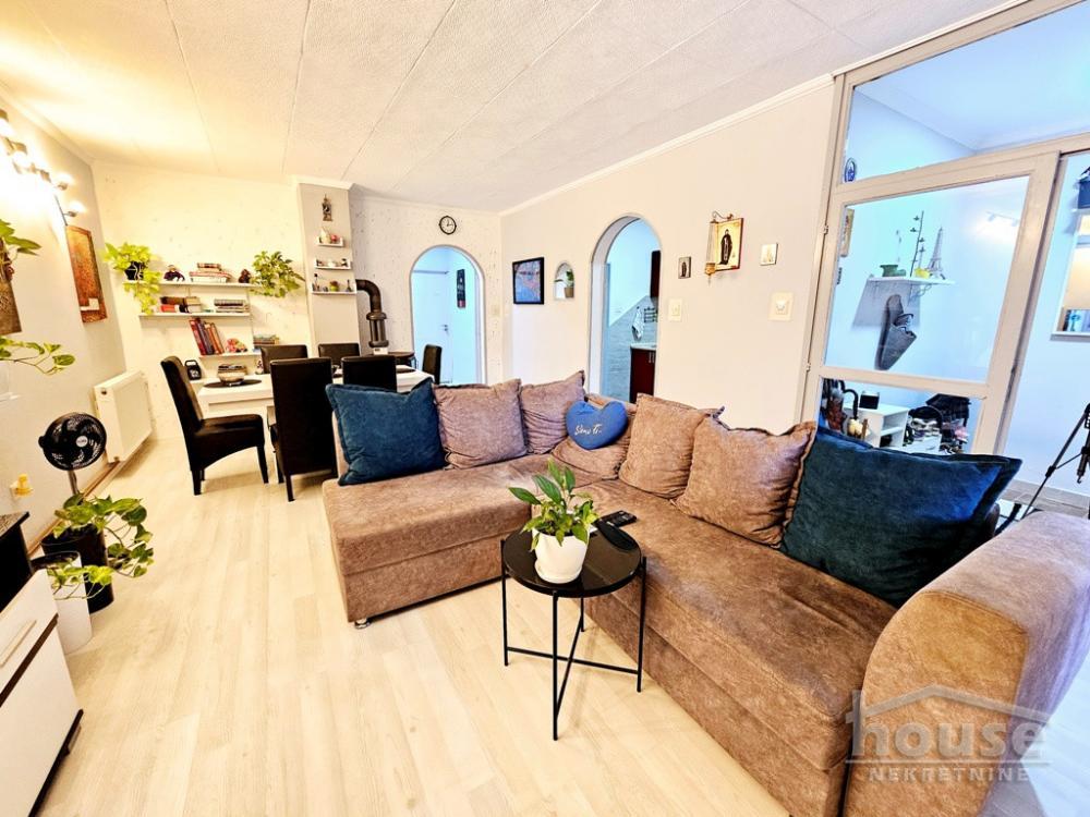 Glavna slika -Stan,PETROVARADIN,PETROVARADIN,kv: 69.00, € 140000, ID: 1064358