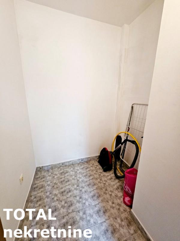 Slika 11 - Stan,NOVI SAD,NOVA DETELINARA,kv: 54.00, € 130000, ID: 1100938