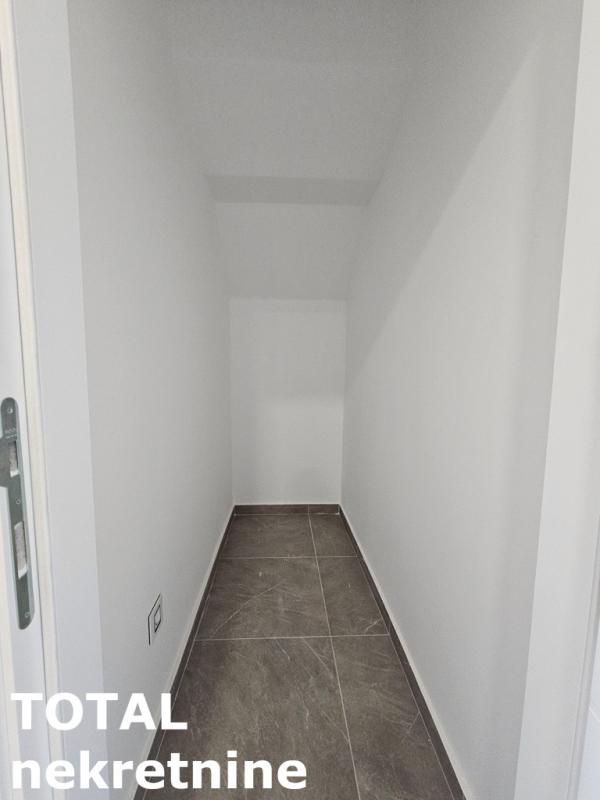 Slika 10 - Stan,NOVI SAD,BULEVAR EVROPE,kv: 64.00, € 160000, ID: 1101217