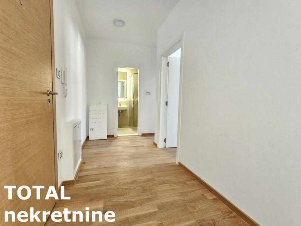 Slika 1 - Stan,NOVI SAD,BULEVAR EVROPE,kv: 65.00, € 166160, ID: 1101216