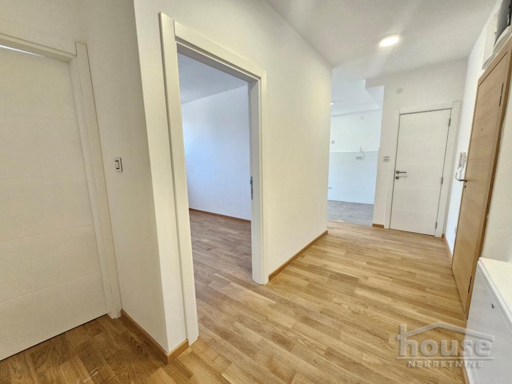 Slika 9 - Stan,NOVI SAD,TELEP,kv: 64.00, € 160000, ID: 1064369