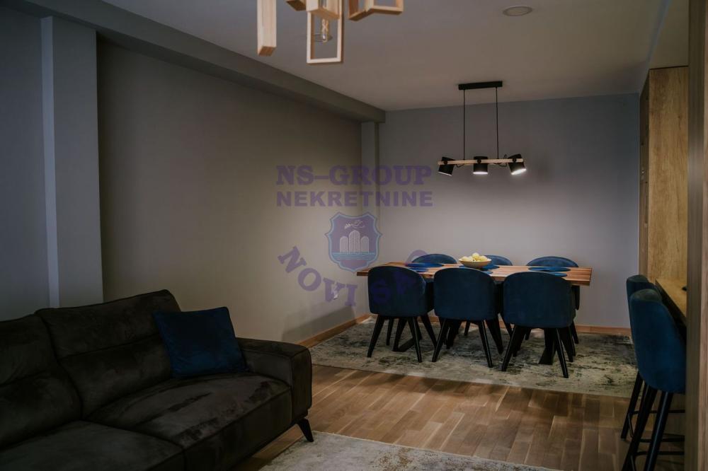 Slika 3 - Lux trosoban stan na Bulevaru!