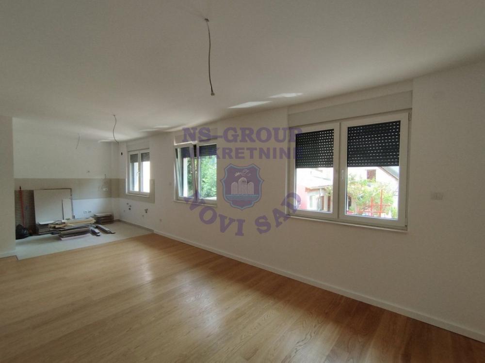 Slika 1 - Trosoban, 77m2, Bulevar oslobođenja Novi Sad, ima lift