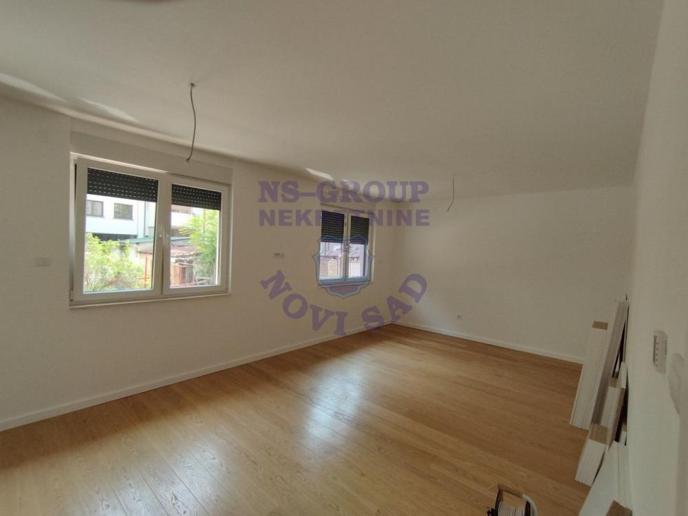 Slika 2 - Trosoban, 77m2, Bulevar oslobođenja Novi Sad, ima lift