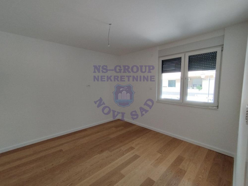 Slika 5 - Trosoban, 77m2, Bulevar oslobođenja Novi Sad, ima lift