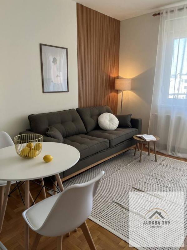 Slika 1 - PRODAJE SE TOP GARSONJERA KOMLET OPREMLJENA U NOVOM SADU- NOVA DETELINARA