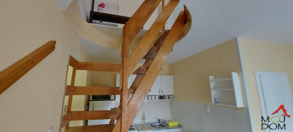 Slika 10 - Stan,NOVI SAD,CARA DUŠANA,kv: 45, € 100000, ID: 1030994