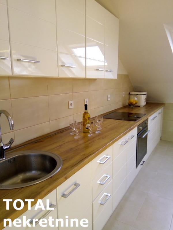 Slika 2 - Stan,NOVI SAD,BULEVAR,kv: 89.00, € 205000, ID: 1101222