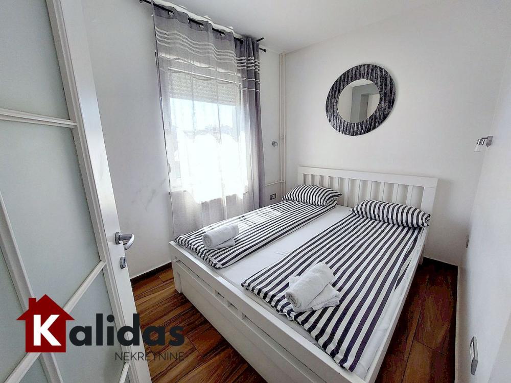 Slika 10 - Stan,NOVI SAD,CENTAR,kv: 50, € 154500, ID: 1008025