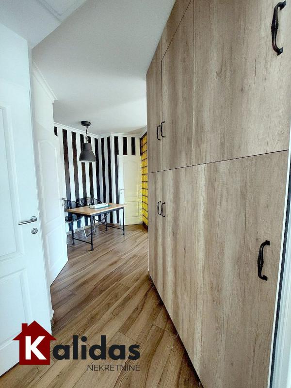 Slika 8 - Stan,NOVI SAD,CENTAR,kv: 50, € 154500, ID: 1008025