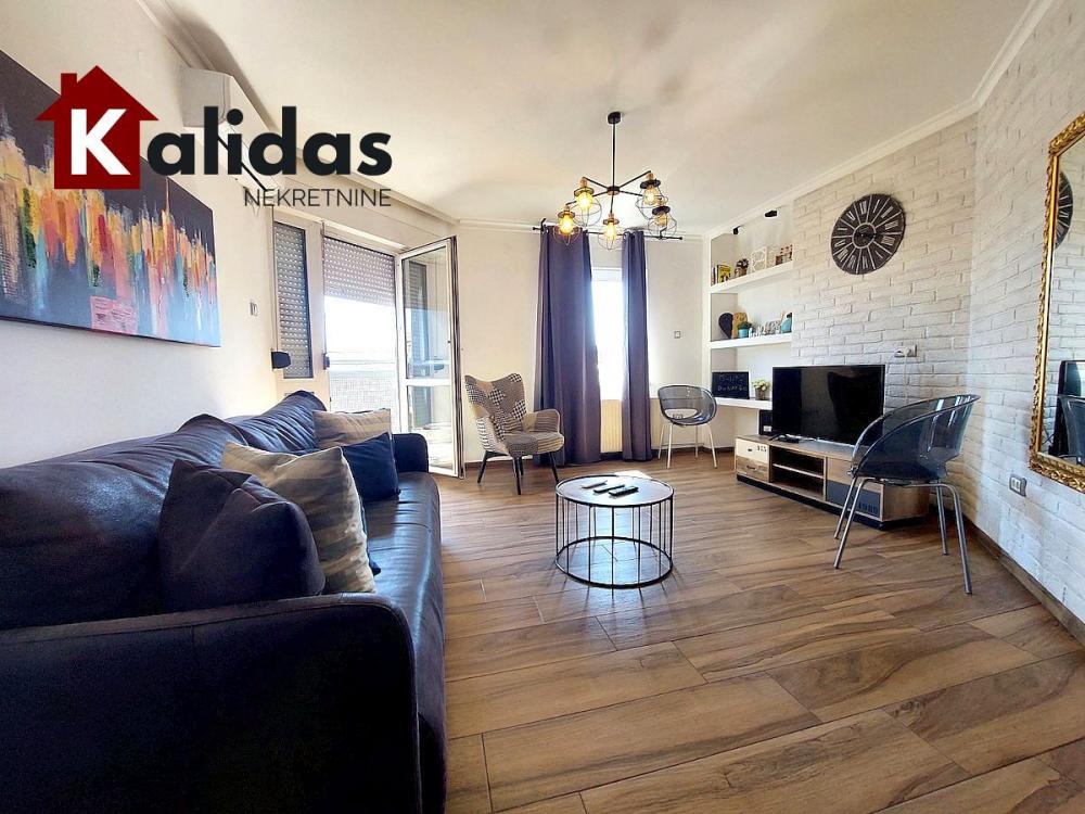 Slika 1 - Stan,NOVI SAD,CENTAR,kv: 50, € 154500, ID: 1008025