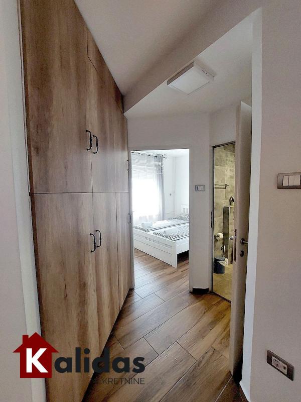 Slika 9 - Stan,NOVI SAD,CENTAR,kv: 50, € 154500, ID: 1008025