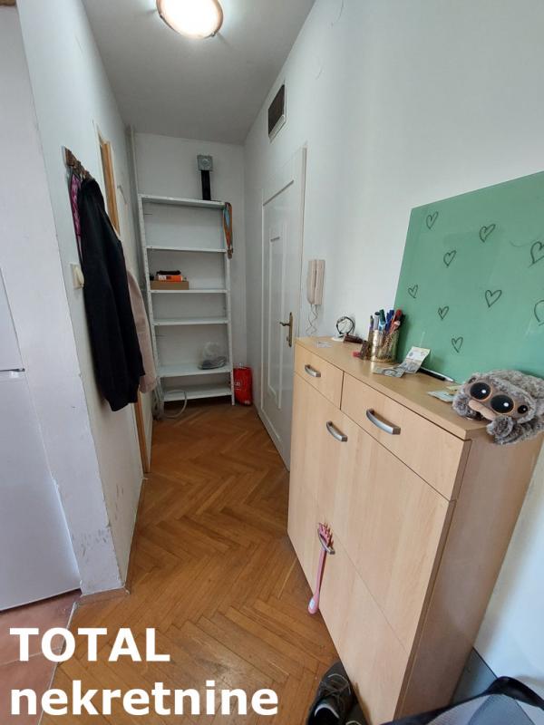 Slika 10 - Stan,NOVI SAD,PODBARA,kv: 24.00, € 71000, ID: 1100925