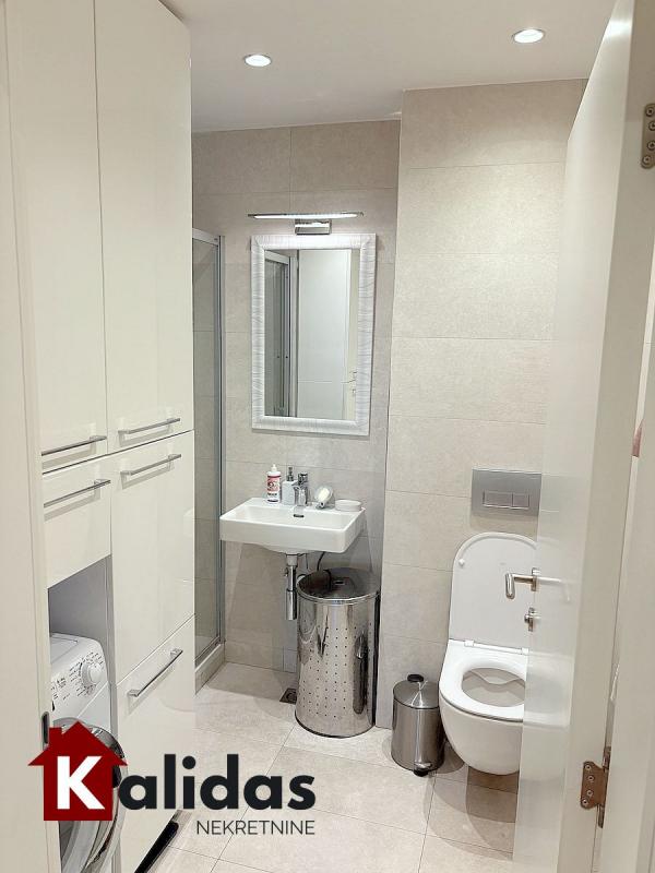 Slika 7 - Stan,NOVI SAD,CENTAR,kv: 108, € 406000, ID: 1008020