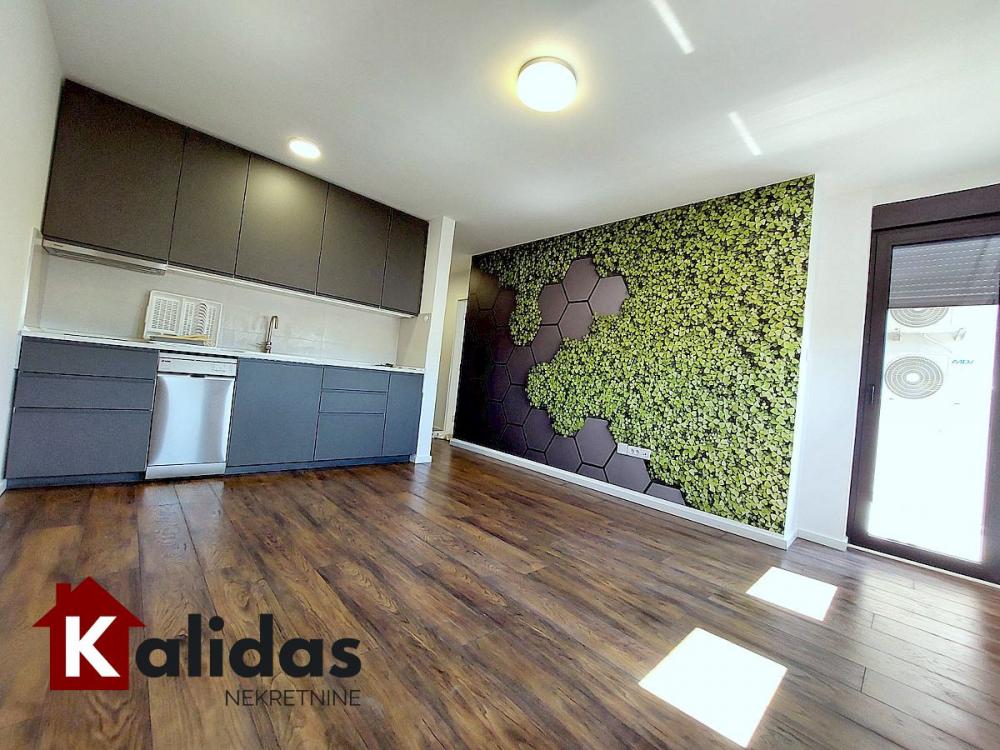 Slika 2 - Stan,NOVI SAD,TELEP,kv: 39, € 110470, ID: 1008032